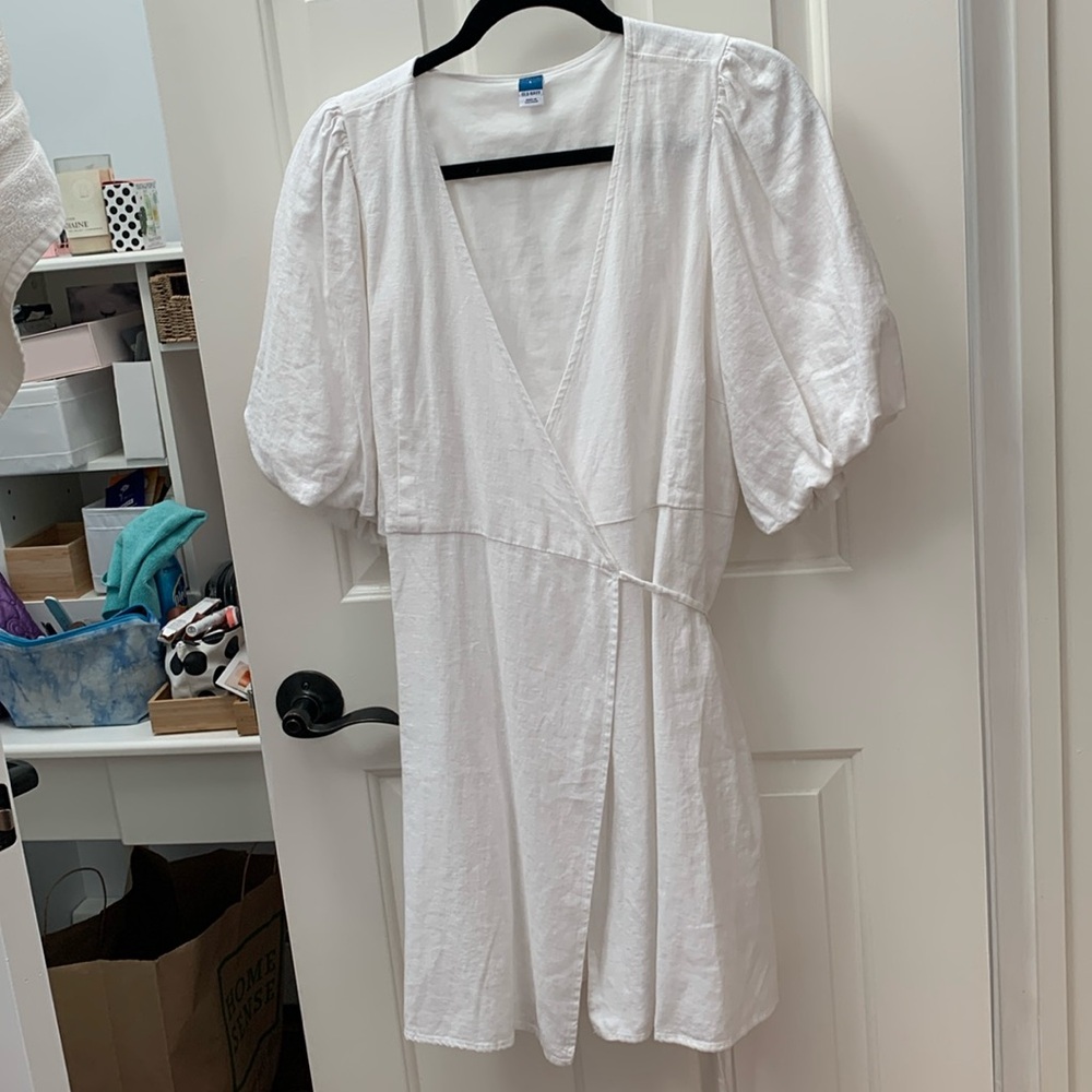 NWT Old navy white linen puff sleeve mini wrap dress